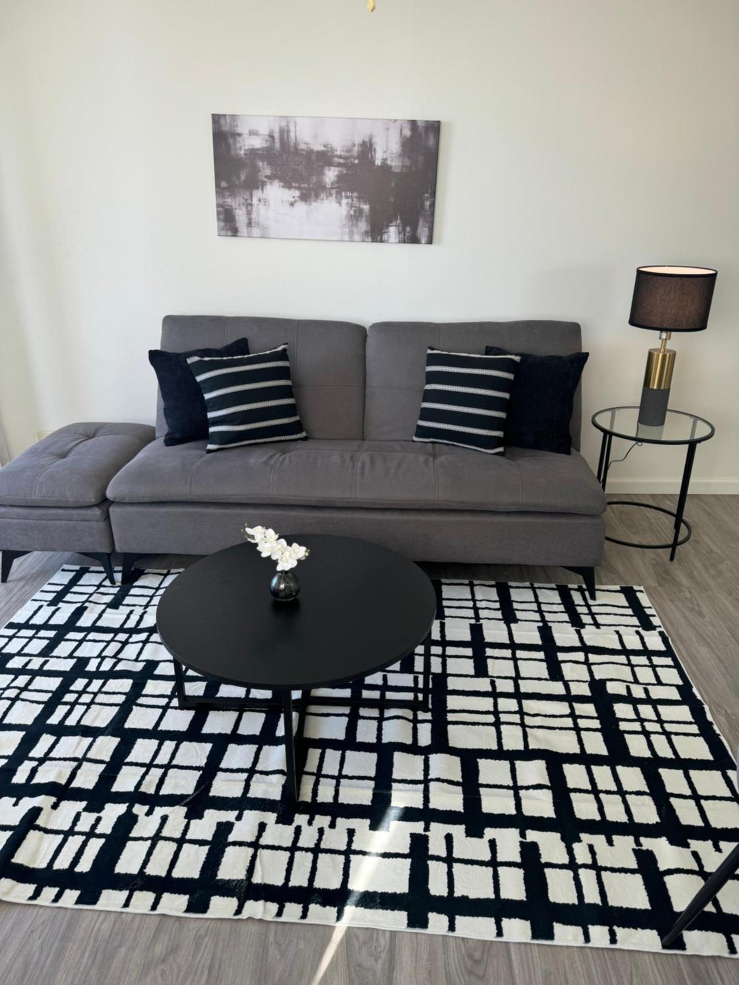 1508- Heart Of Waikiki With Kitchen-Free Parking-King Bed-Corner Unit Apartment Honolulu Exterior foto